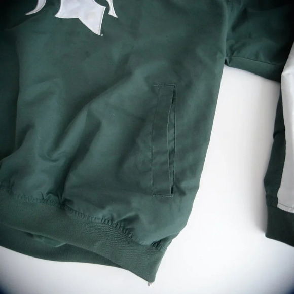 Vintage 90's Y2K Knights Apparel Green & White Michigan Spartans V-neck Pullover - Picture 7 of 13